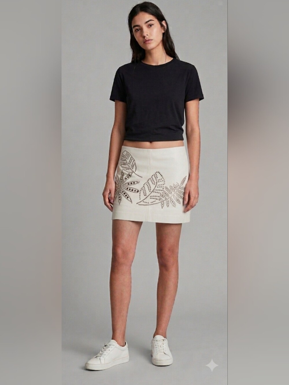 Michael Kors Genuine Leather White Studded Mini Skirt (Size 6)